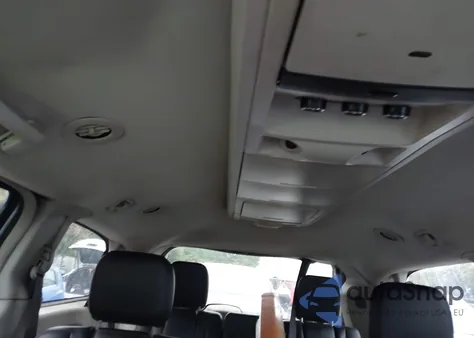 2015 Chrysler Town & Country Touring z USA, uszkodzony, nr VIN 2C4RC1BG7FR626903